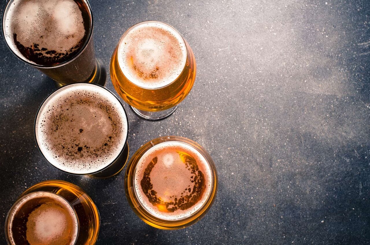La brasserie Belenium élargit sa gamme Belenos avec deux nouvelles bières artisanales : l'Ambrée et la Triple